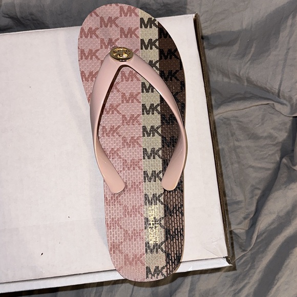 Michael Kors - MK Flip Flop PVC •• Blossom MLT - Picture 7 of 9